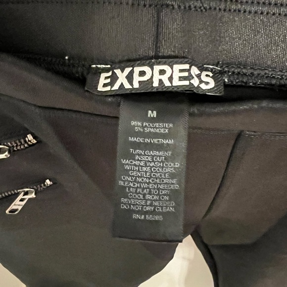 Express Women's Black Faux Leather Mid Rise Leggings Size M - Picture 4 of 5